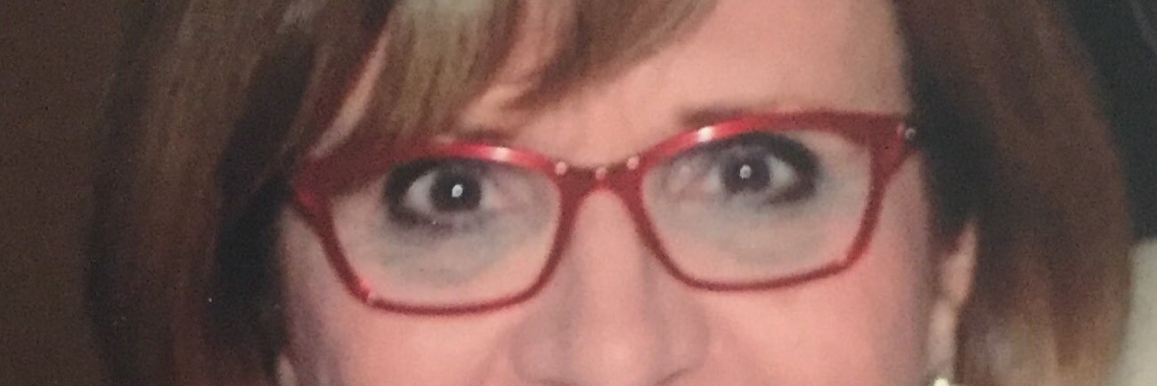 lovethatlilly's profile banner image