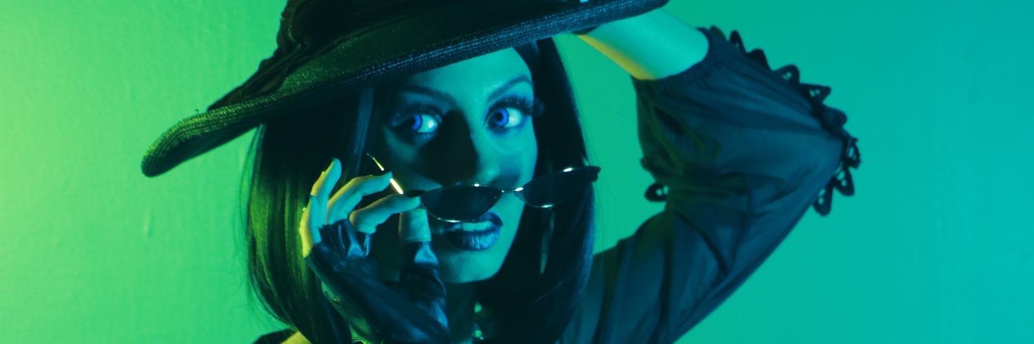 Cynthia Marie 🦩 banner