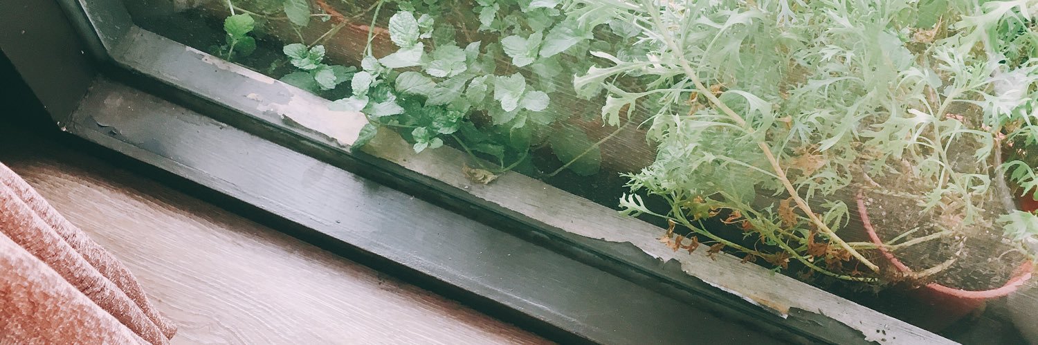 MawMawYu's profile banner image