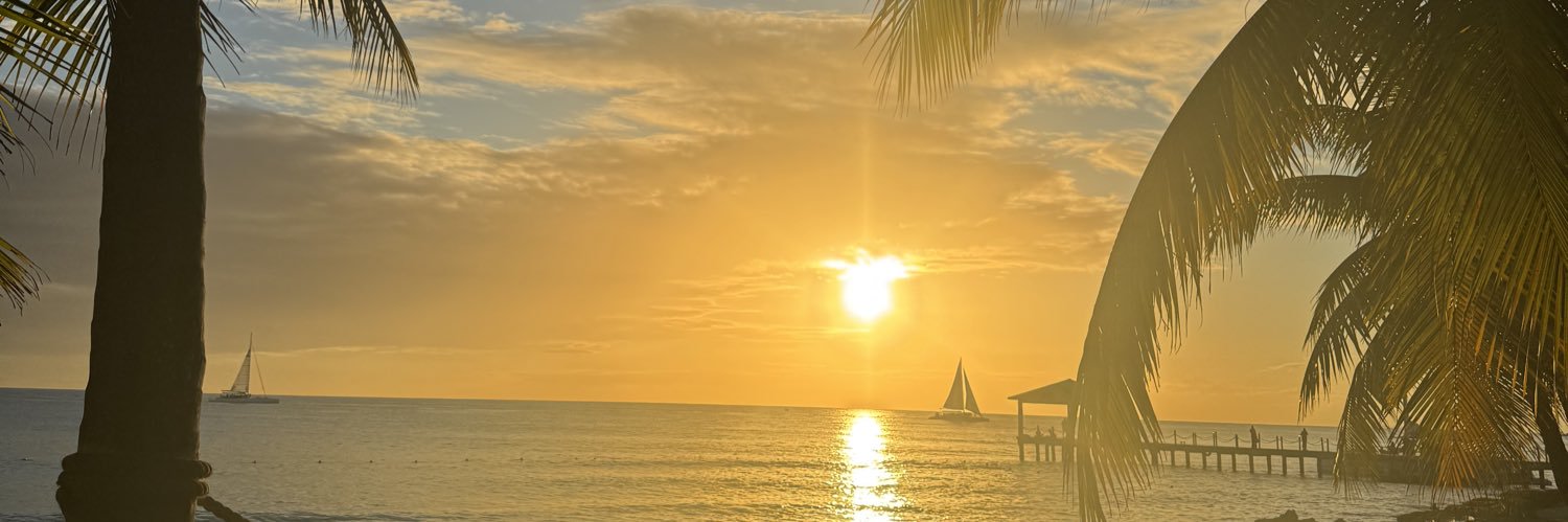 Aye_Pau's profile banner image