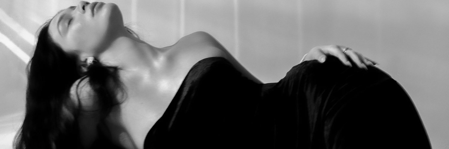 Jess Connelly banner