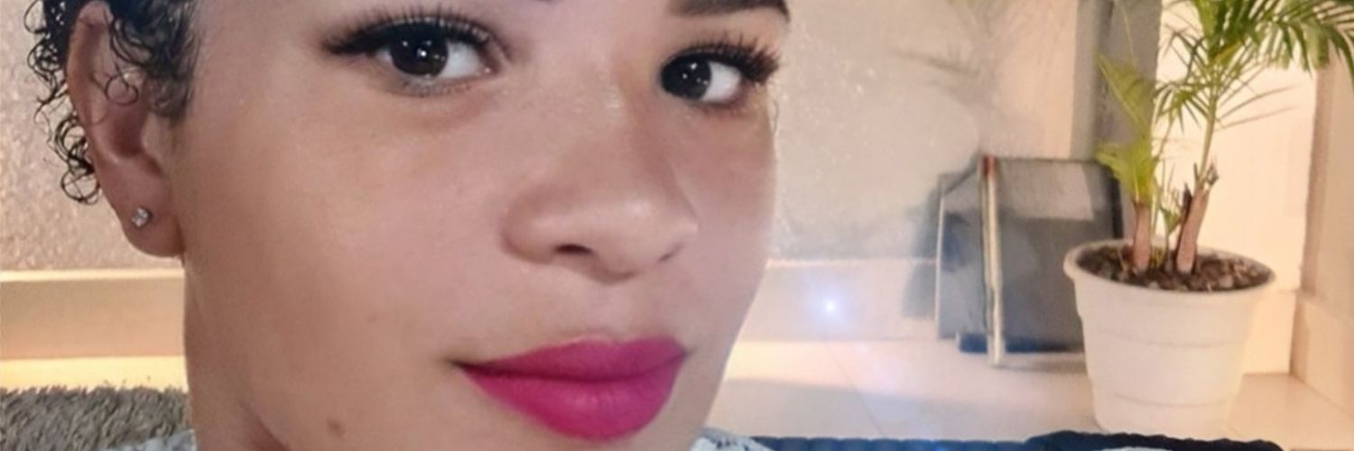 elislopes26's profile banner image