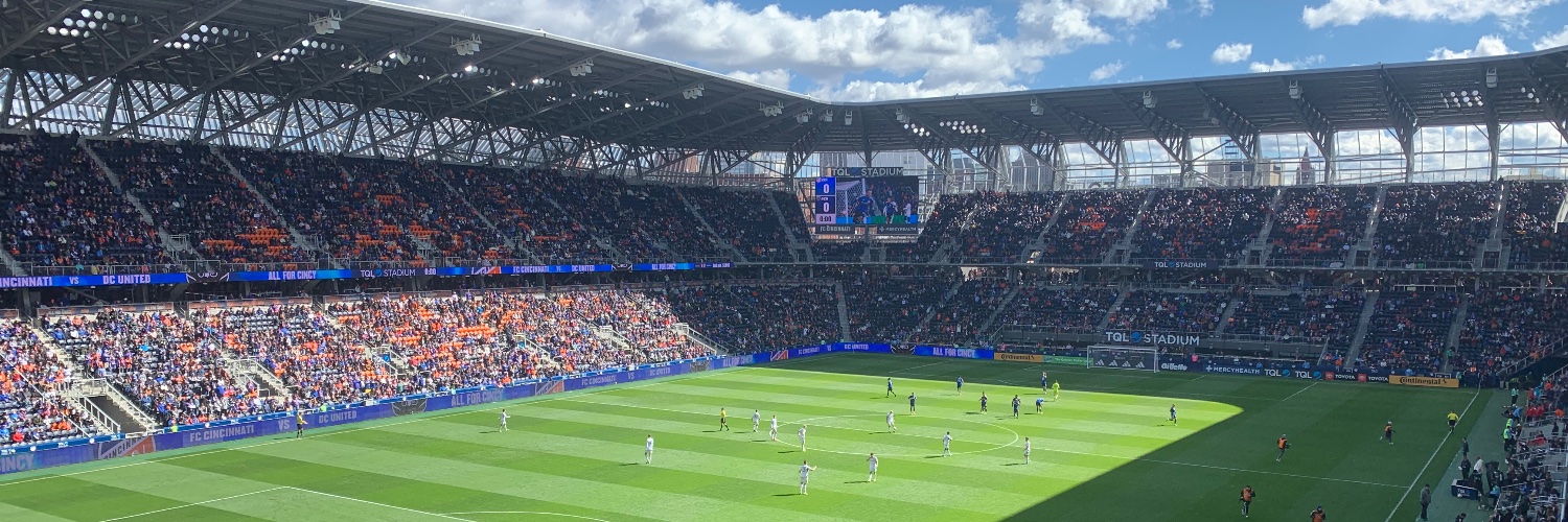 Welcome to the Jungle banner