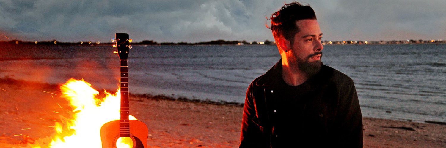 arisziagos's profile banner image