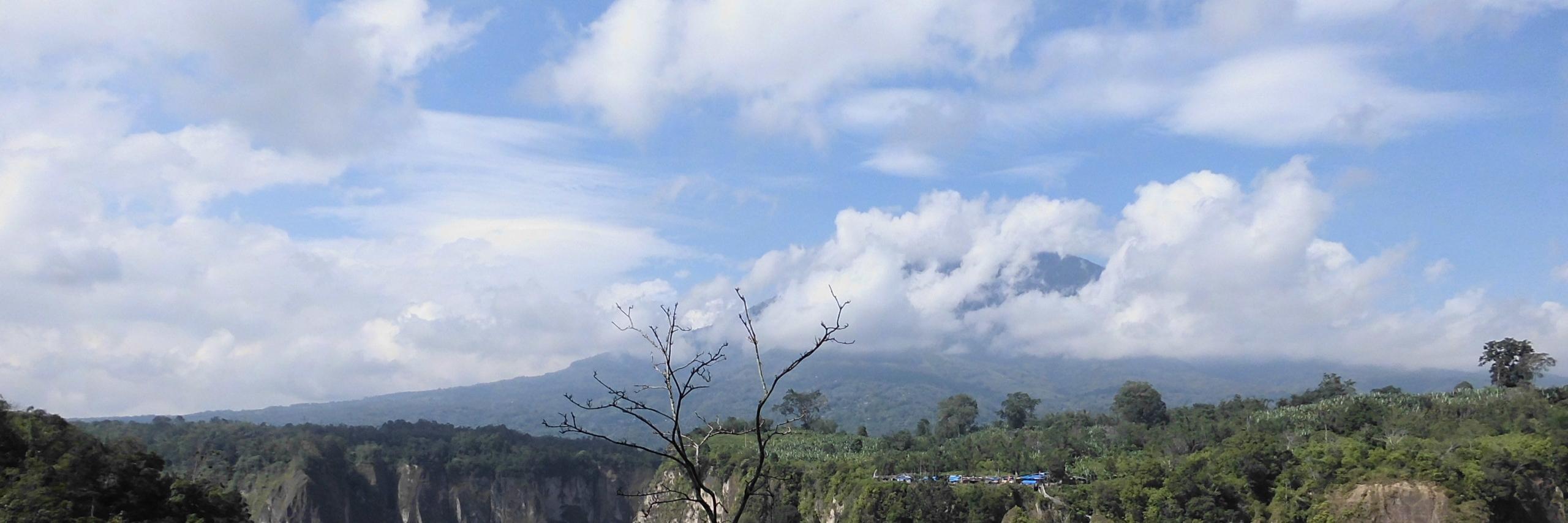 ichathamrin's profile banner image