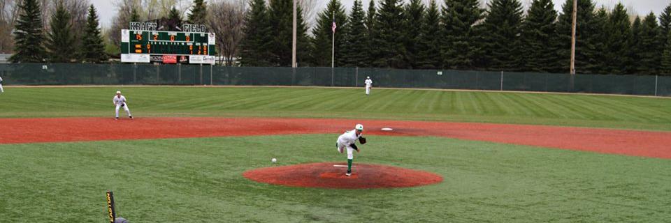 UND Baseball banner