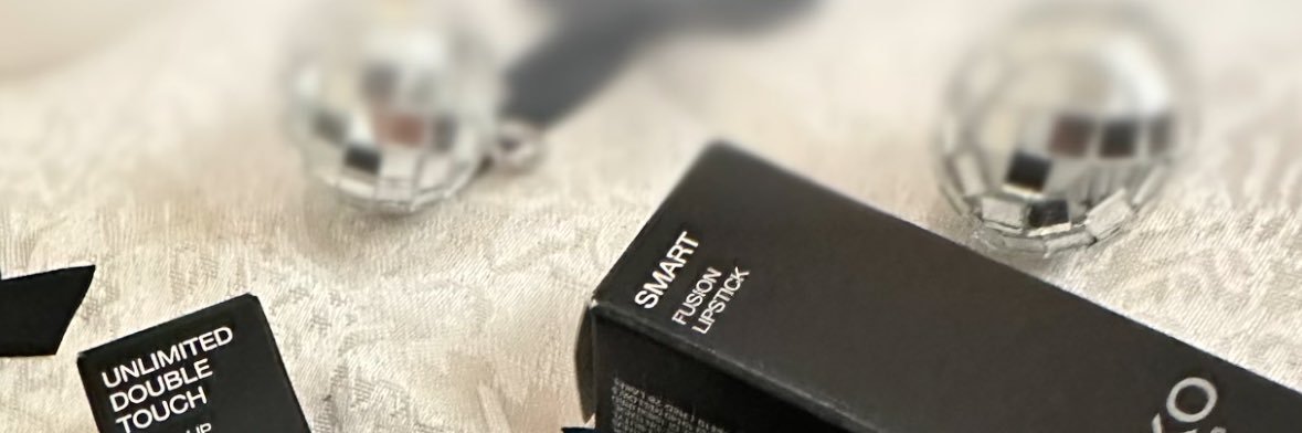 S🐝y banner