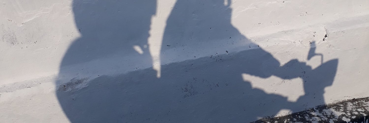 kikikari's profile banner image