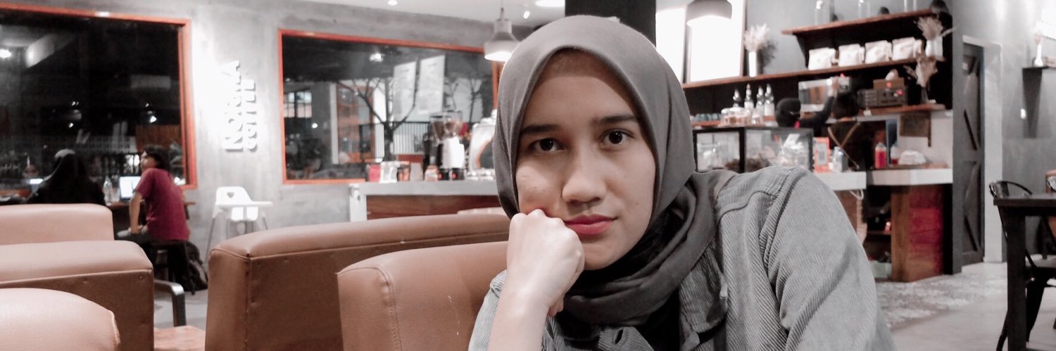 putriyunanda's profile banner image