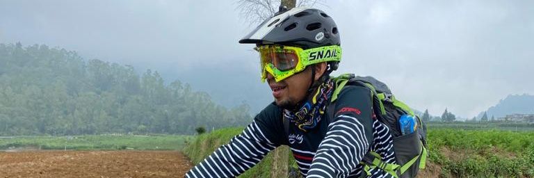 adib_arianto's profile banner image
