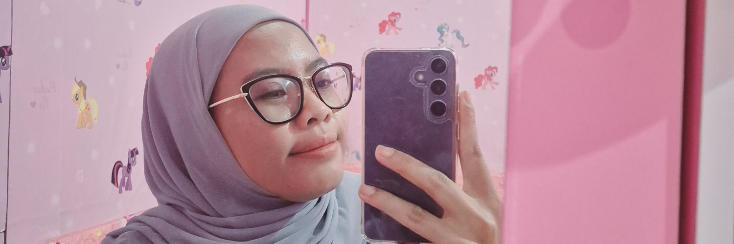 dheapermatasari's profile banner image