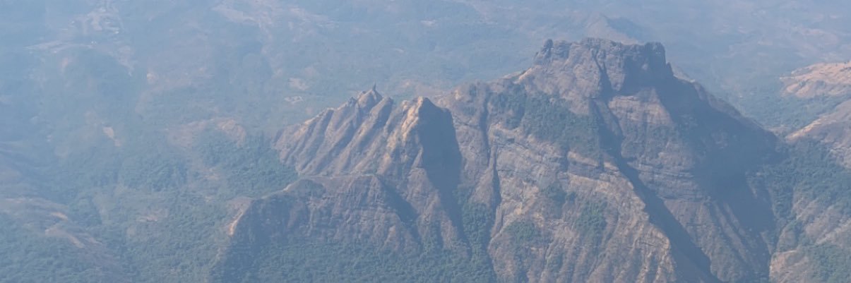 mlo0oky's profile banner image