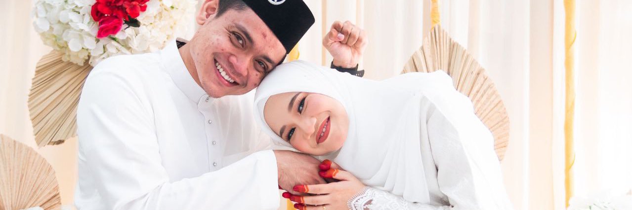 Atikahanin's profile banner image