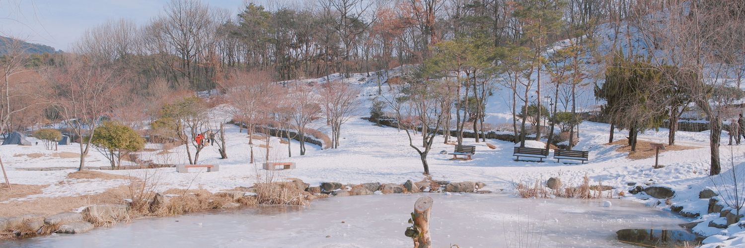 _yuchil's profile banner image
