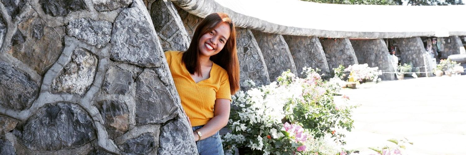 roseymoire's profile banner image