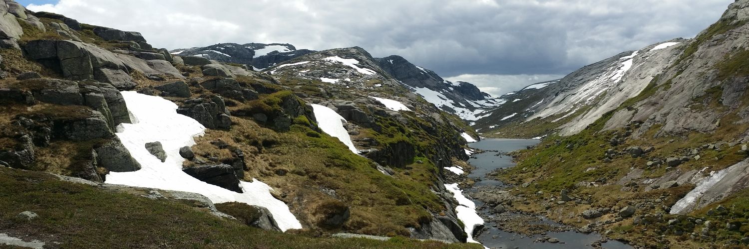 arunsrgm's profile banner image