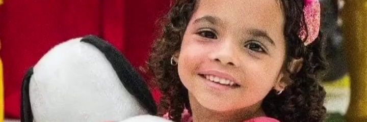 Chaaves_May's profile banner image