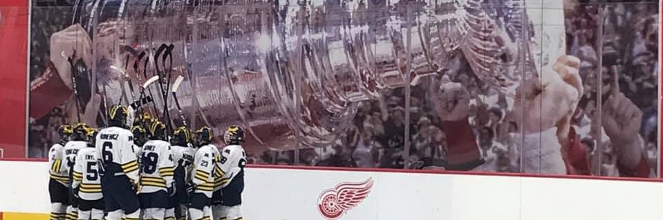 Hollineeb's profile banner image