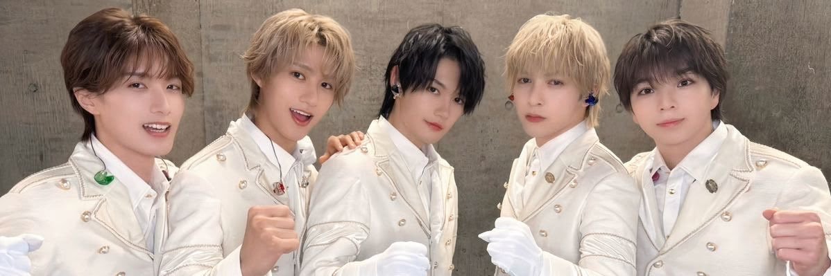 _00jin_r's profile banner image