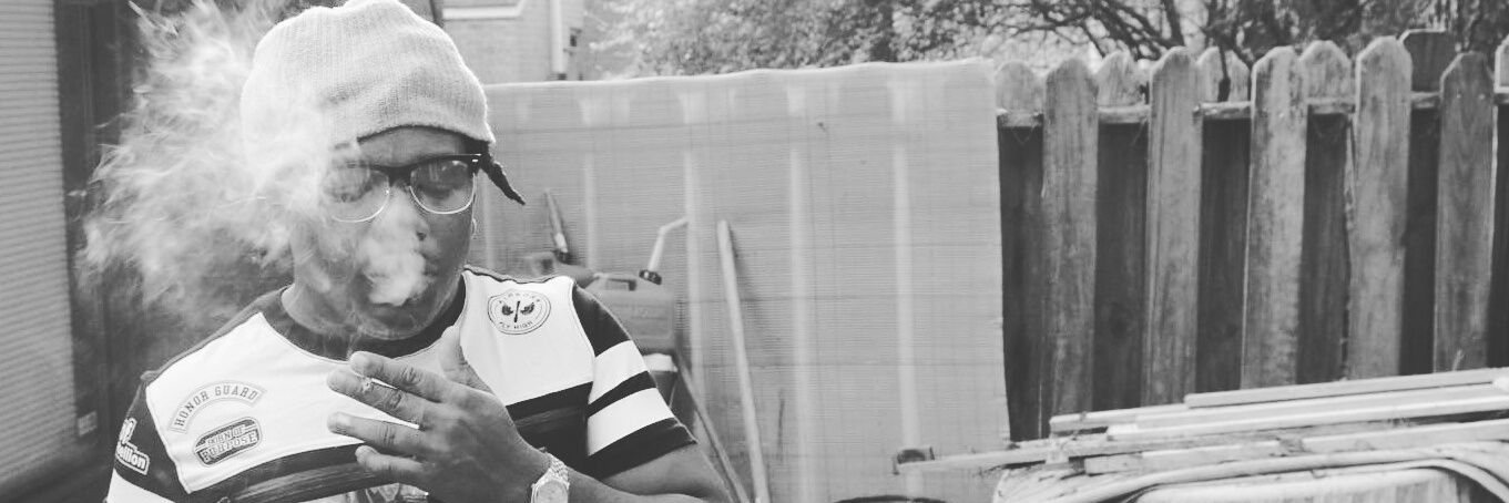 YOUNGVARO's profile banner image