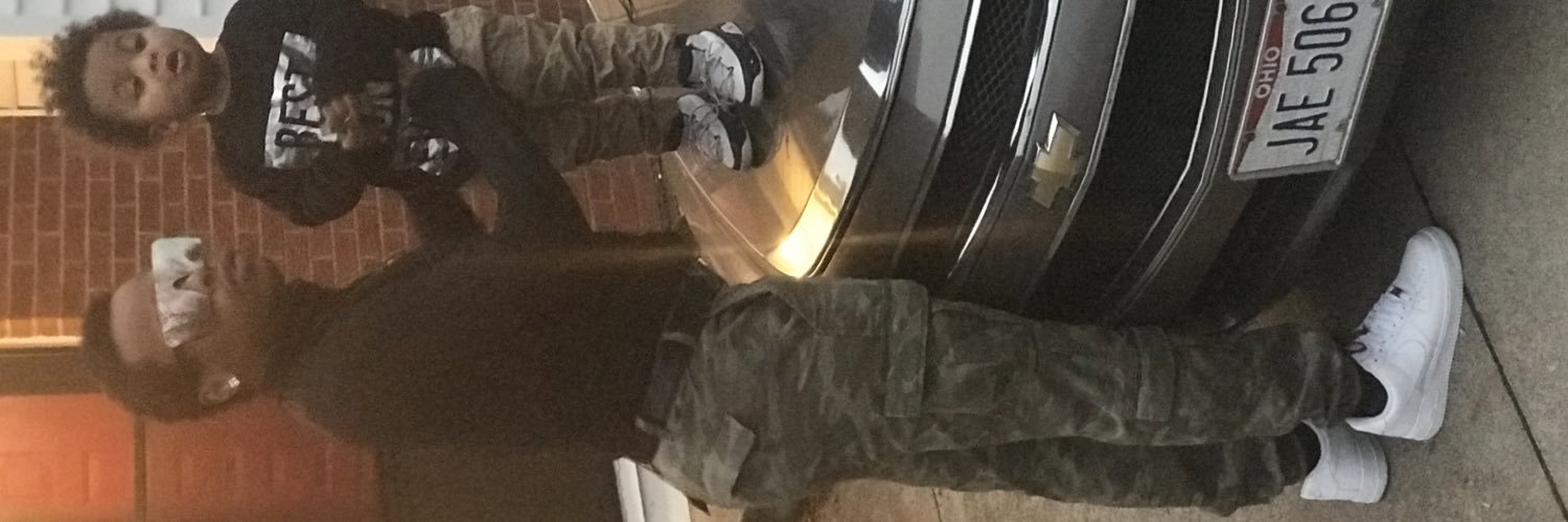 Prelly_Relly's profile banner image