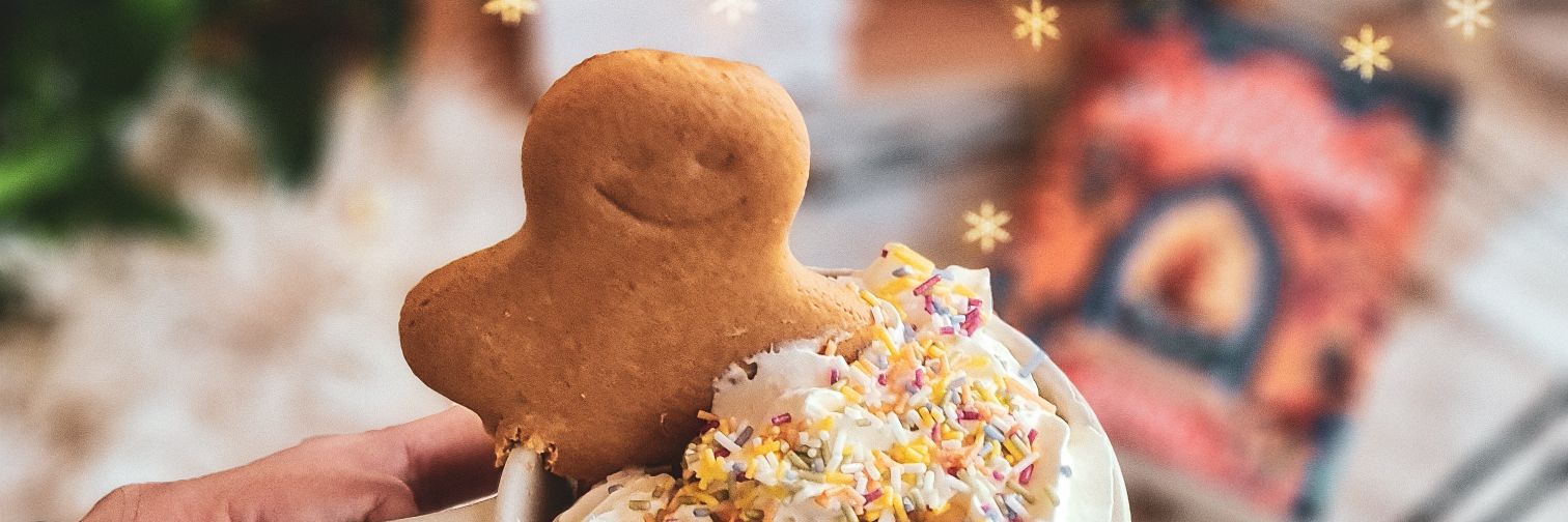 Mia ~ M. A. Kuzniar banner