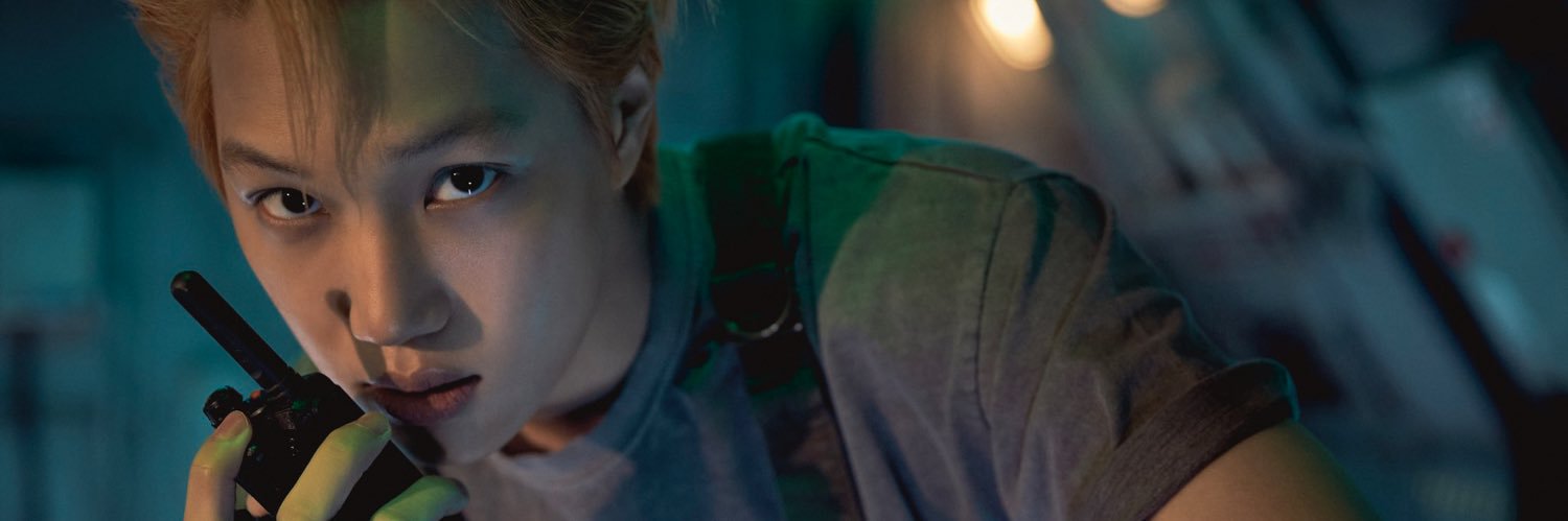 Crown Crazy Back It up banner