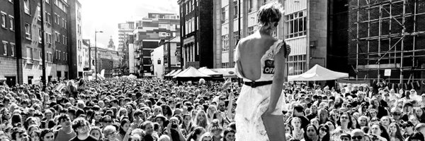 queenzeeuk Profile Banner