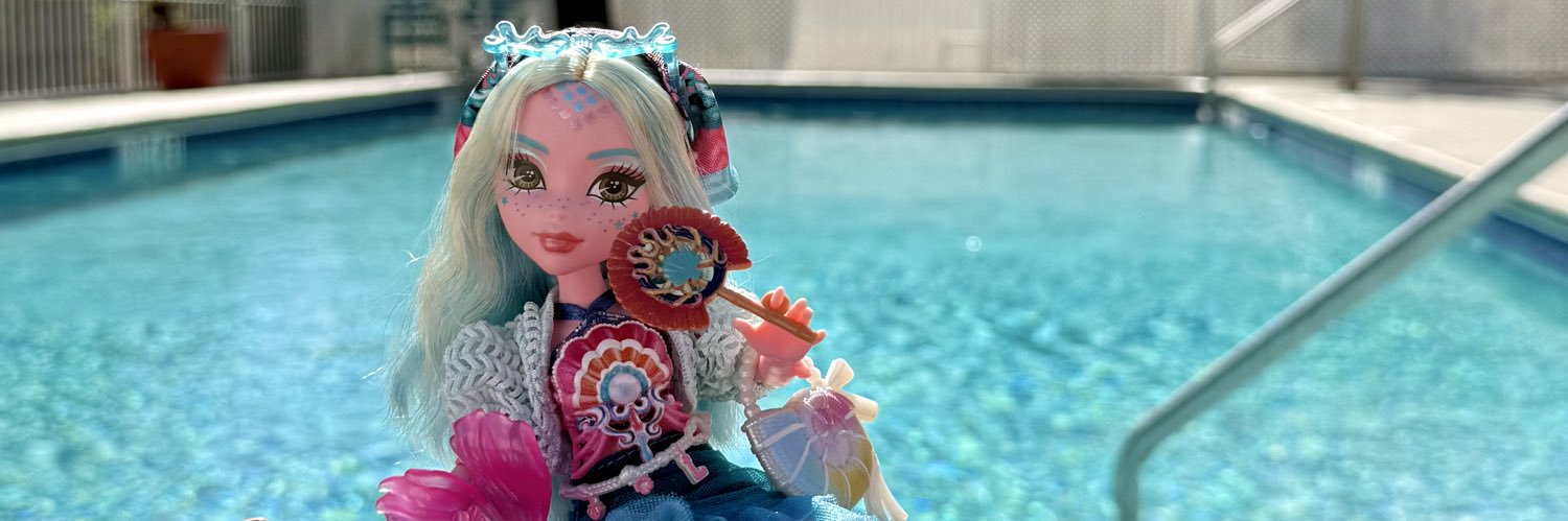 DollyBeanYo's profile banner image