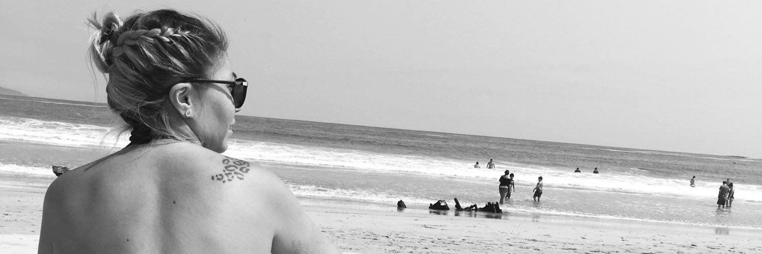 CaroolaVilla's profile banner image