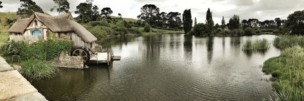 DeclanLongson's profile banner image