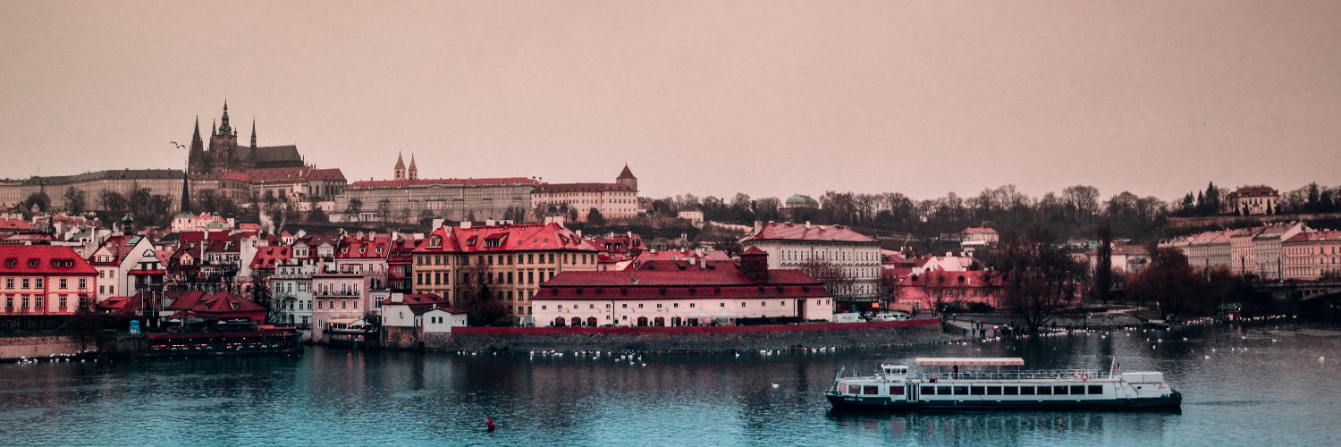 vkolorizos's profile banner image