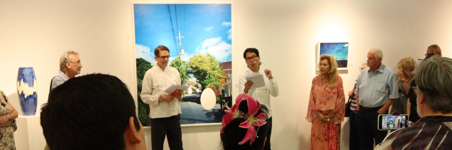 tonmoart's profile banner image