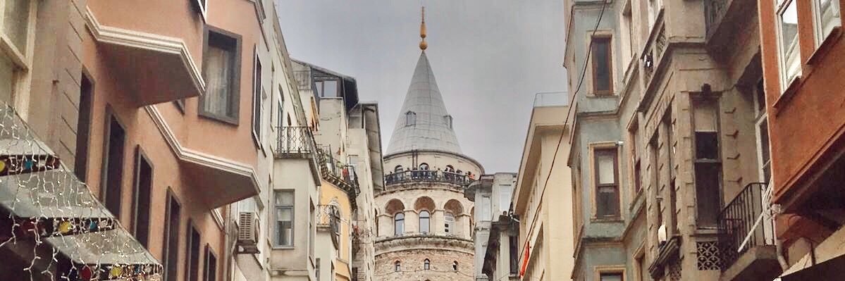 azizeinac's profile banner image