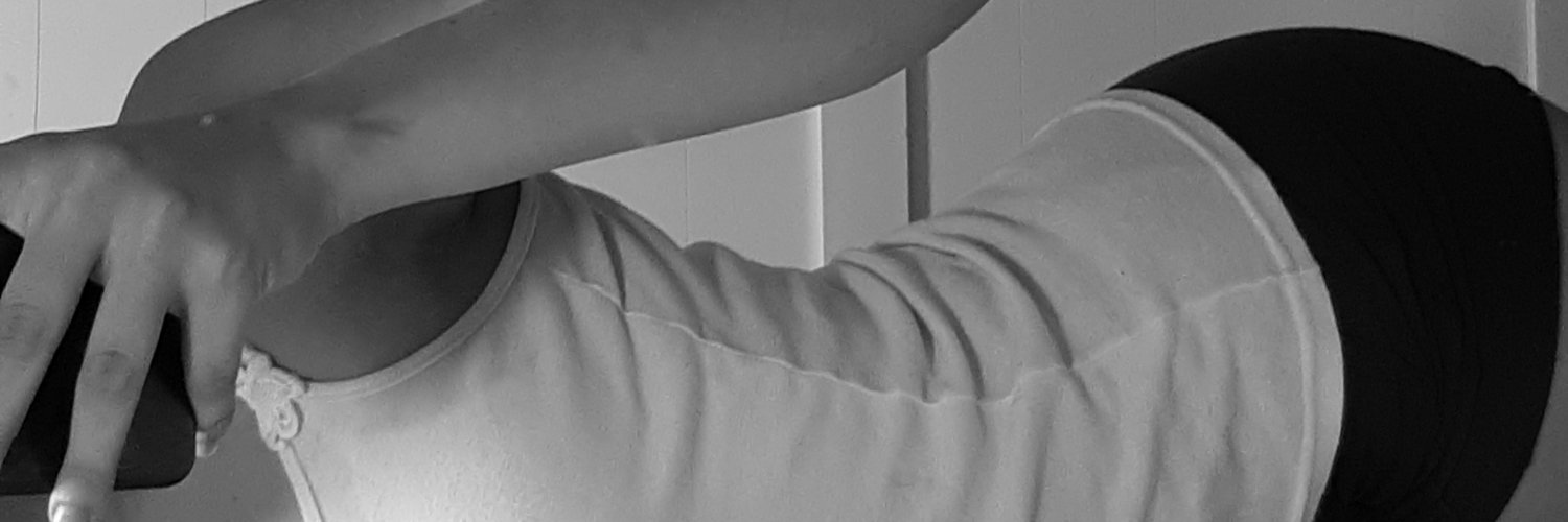 cggimenaa's profile banner image