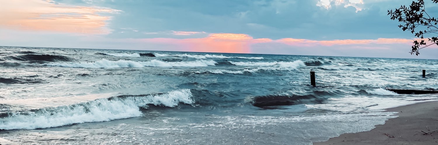 HaileyStockford's profile banner image