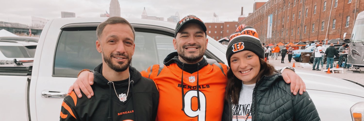 _kelseyeads_'s profile banner image