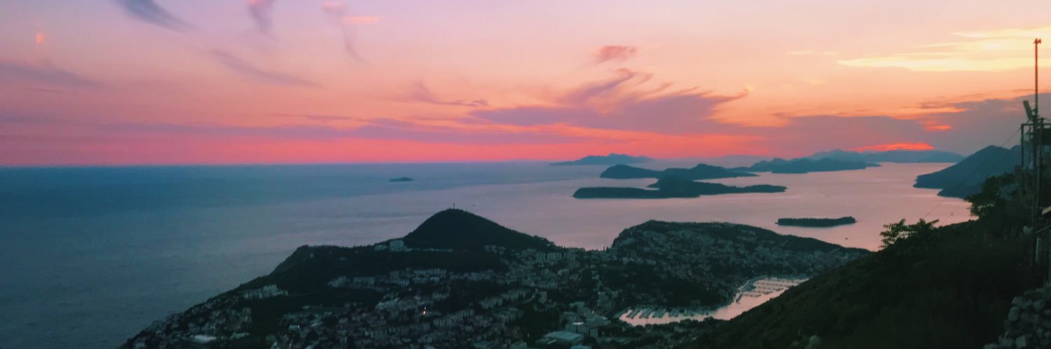 emmeeee0525's profile banner image