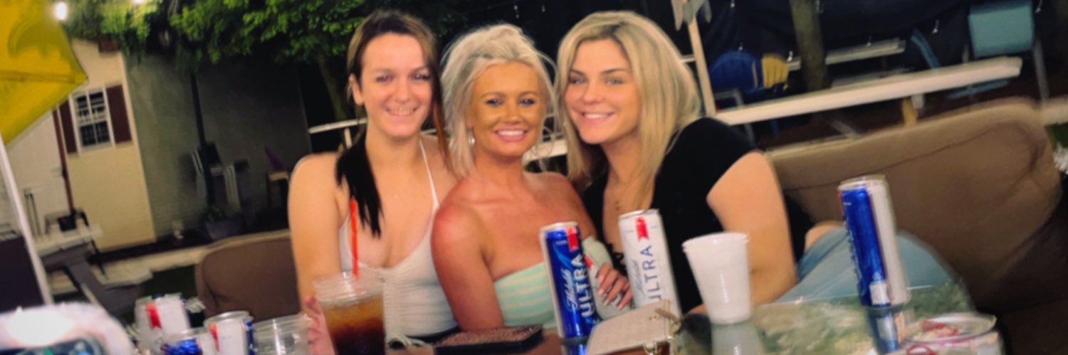 Claairehowley's profile banner image