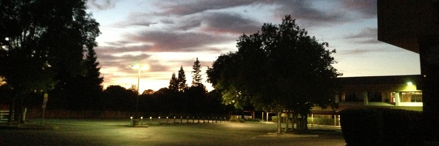 NewsByNight's profile banner image