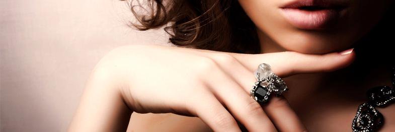 bijoux_mod's profile banner image