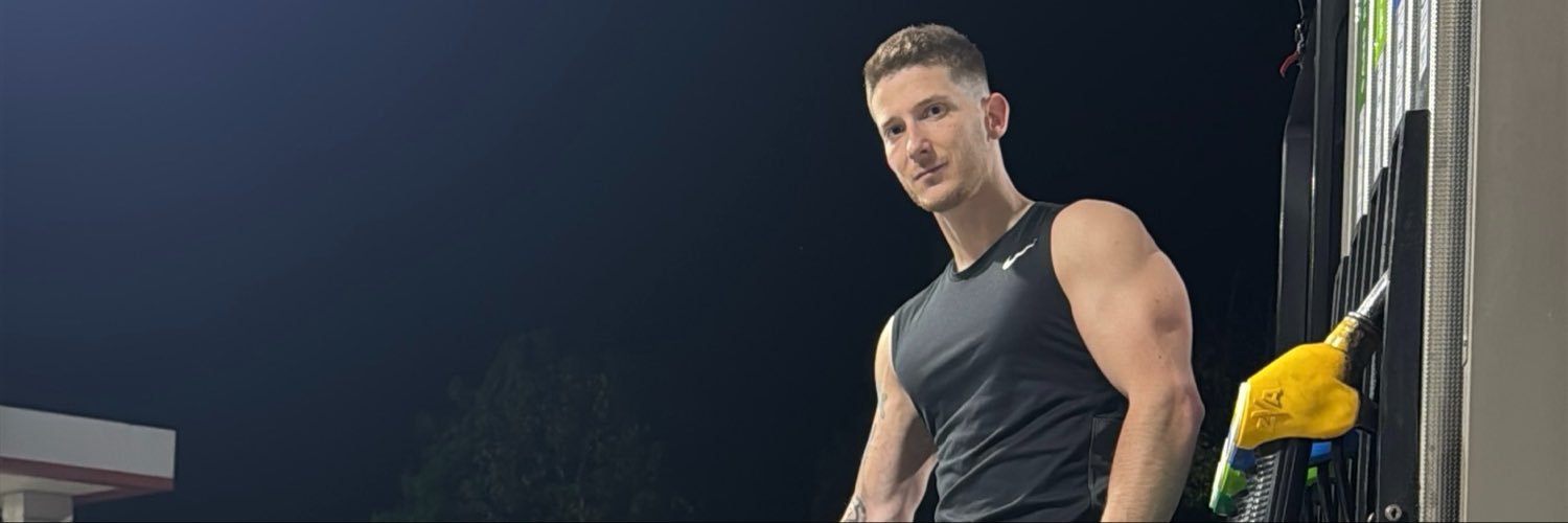 mxrnlla's profile banner image