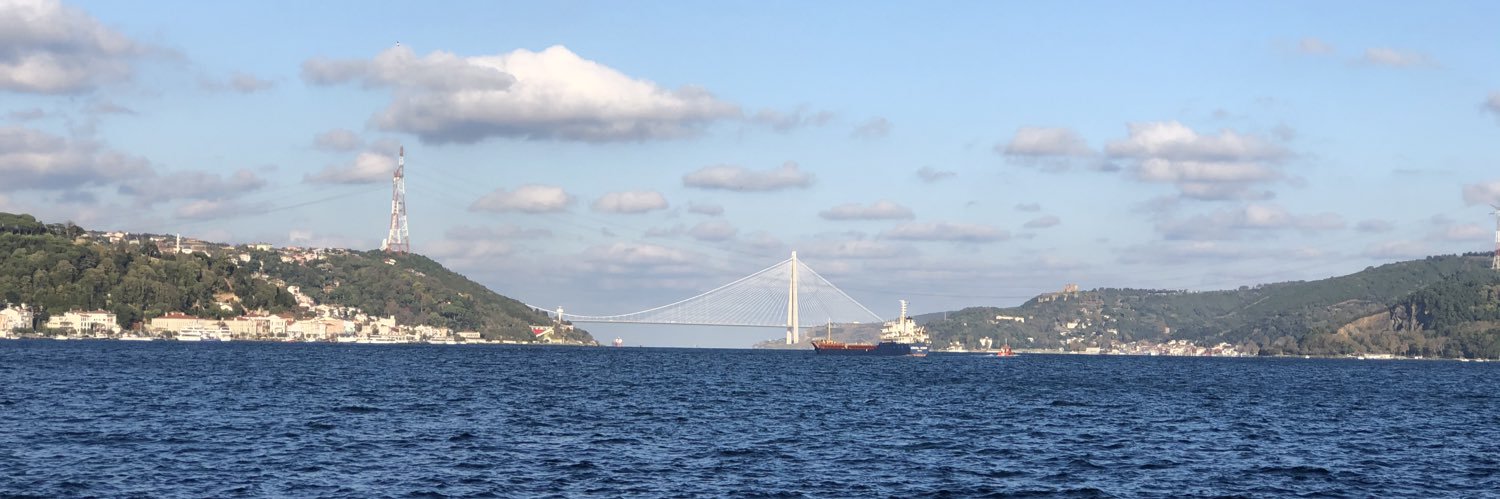 yemreyi's profile banner image