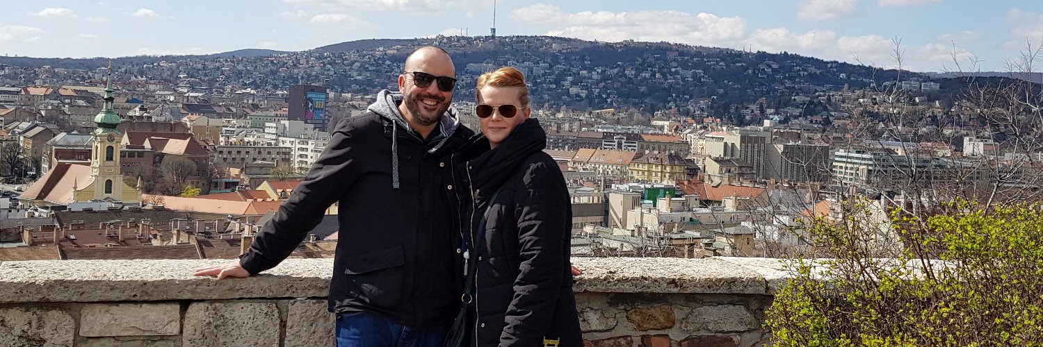 Simon Overton banner