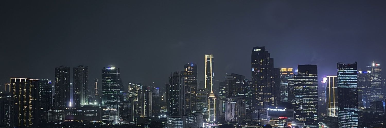 kitkatstroberi's profile banner image
