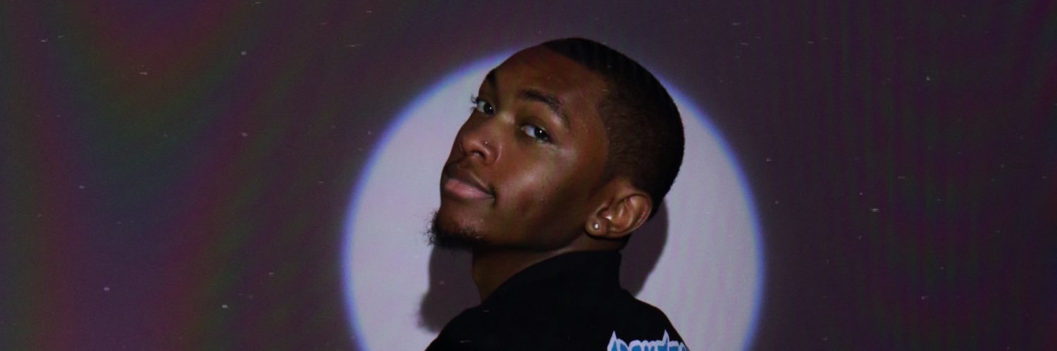 moonbaee16's profile banner image