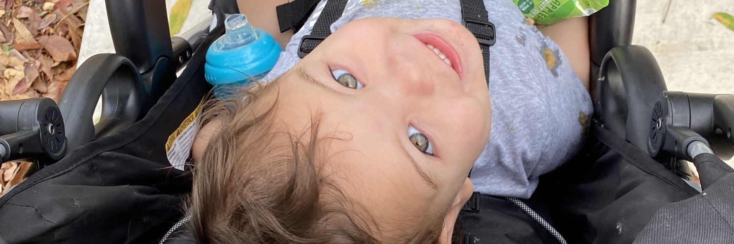 _krisnine's profile banner image
