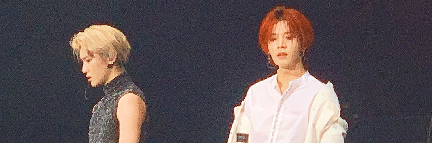 ยิ้มให้คนทั้งโลกร้องไห้กับตัวเอง🎄 banner