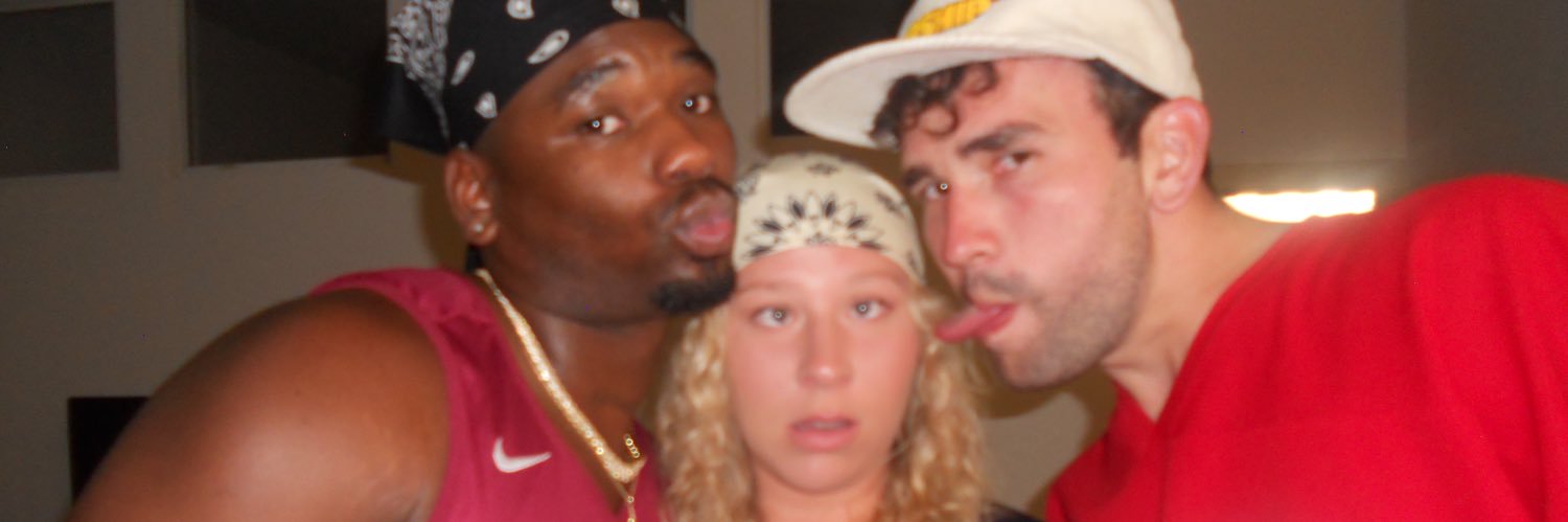 Emma_Tur18's profile banner image