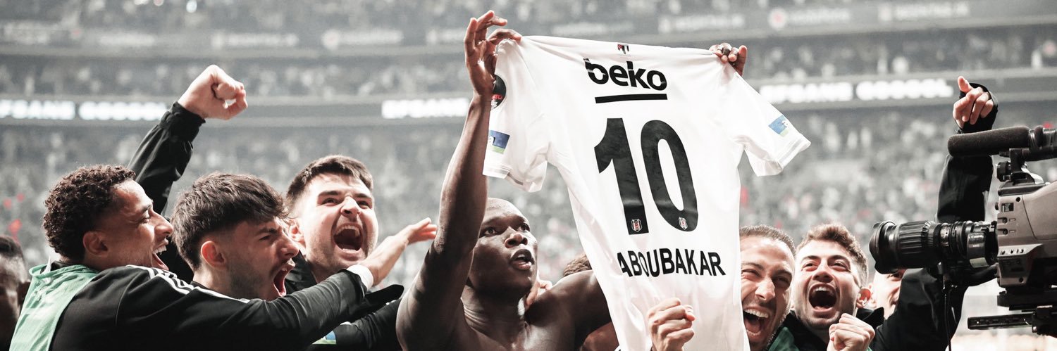emrokumus's profile banner image